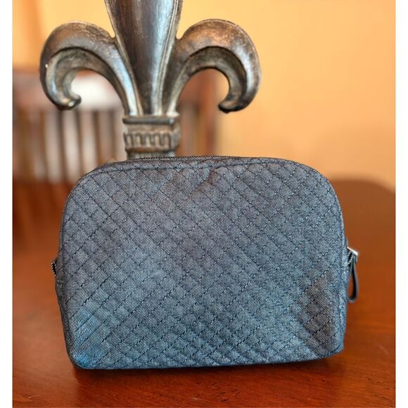 VERA BRADLEY - EUC Iconic Medium Cosmetic Bag/Travel Case in Blue/Grey Denim - Picture 9 of 11